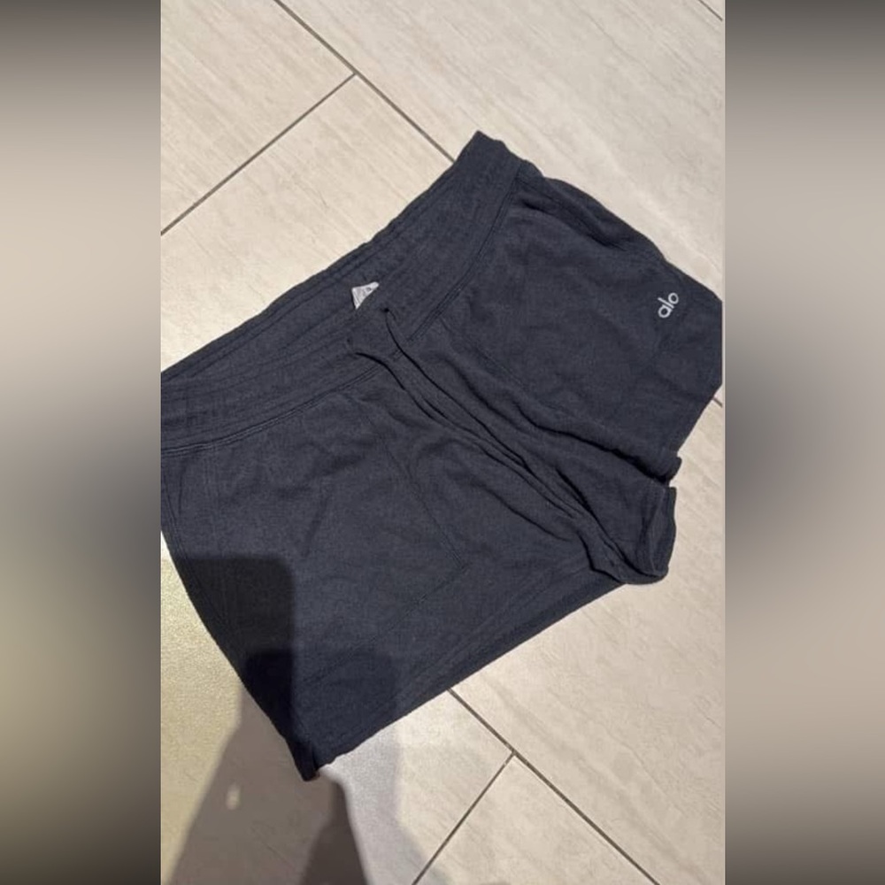 Alo shorts